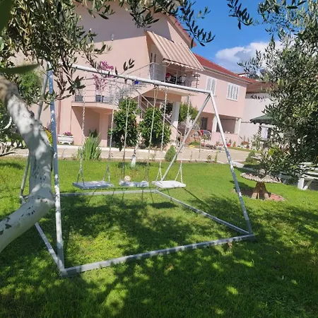 Vila Islami-3